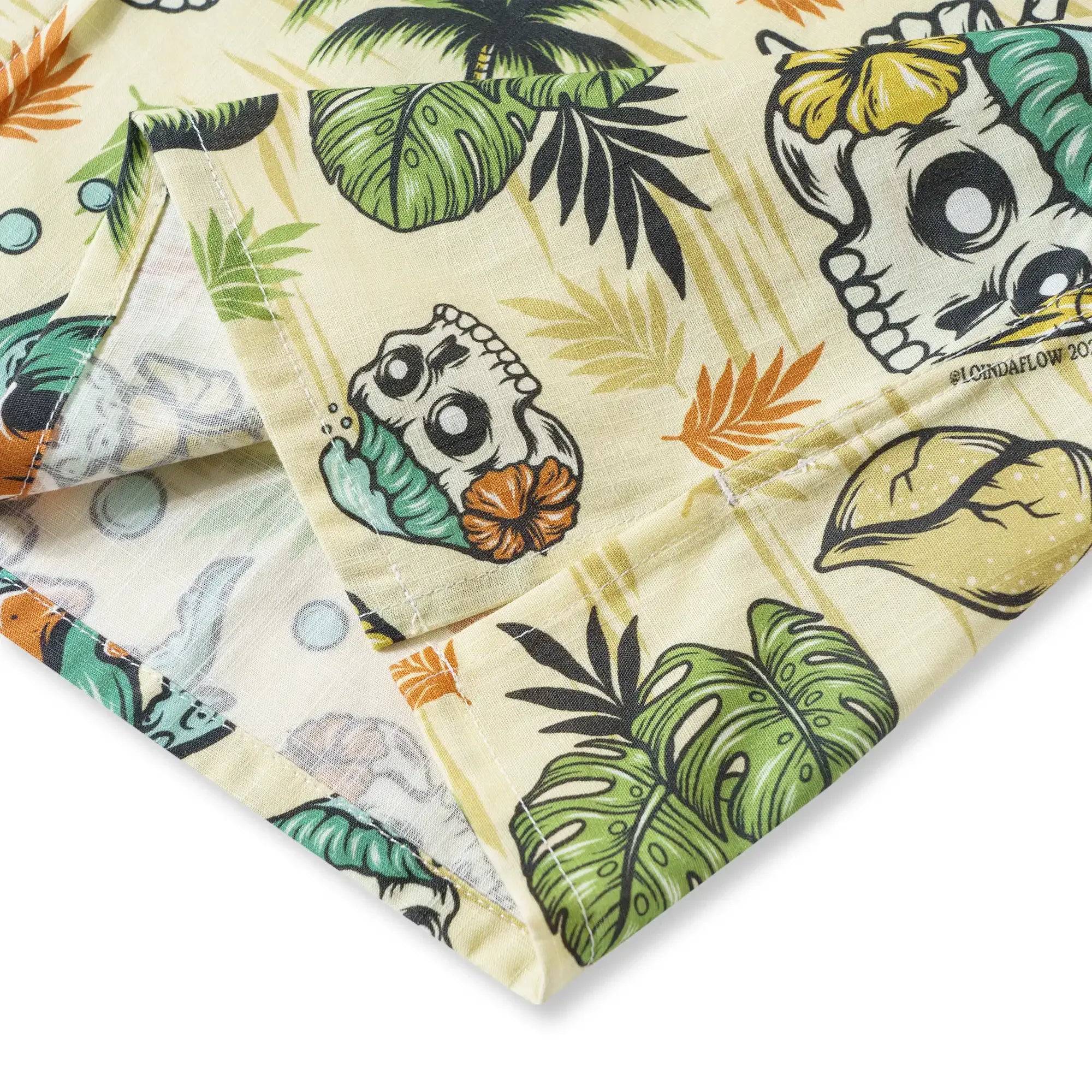 Men's Tropical Hawaiian Shirt 1990s Vintage Skull Shirt Short Sleeve Button-down100% Cotton Green Shirt Aloha Tropical Wilderness Skull By Loinda Flow