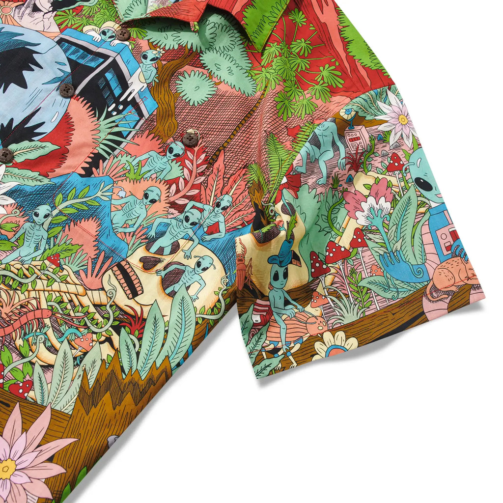 Men's Hawaiian Shirt Short Sleeve Camp Collar 100% Cotton Green Aloha Alien Galactic Garden