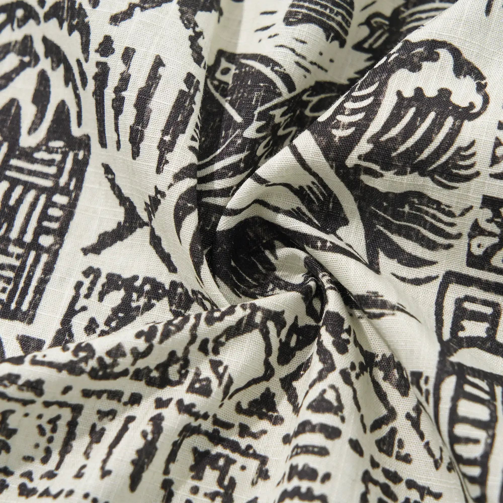 Men's Hawaiian Shirt Short Sleeve Button-down 100% Cotton Black Rooster Aloha The Bone Voyage
